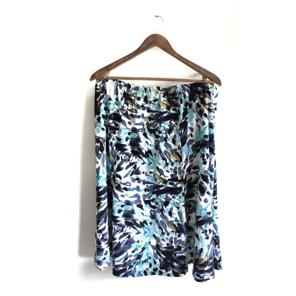 Plus Size Printed Pull On Skirt 1X - Picture 4 of 6
